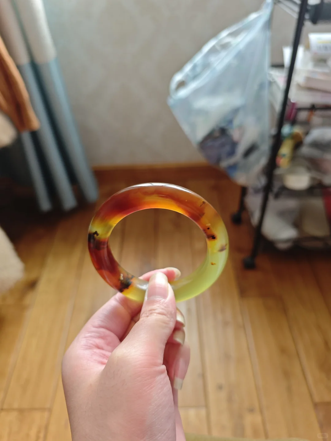 看红装素裹，分外妖娆