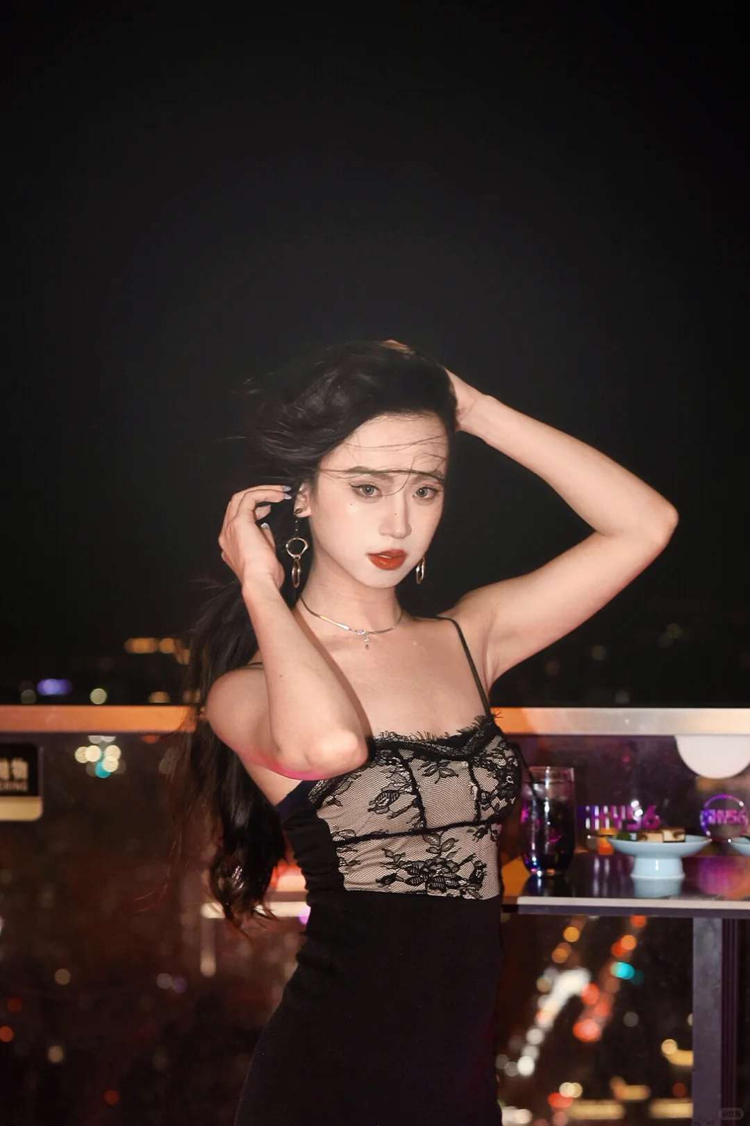 感觉上天赋予了她一万缕光✨