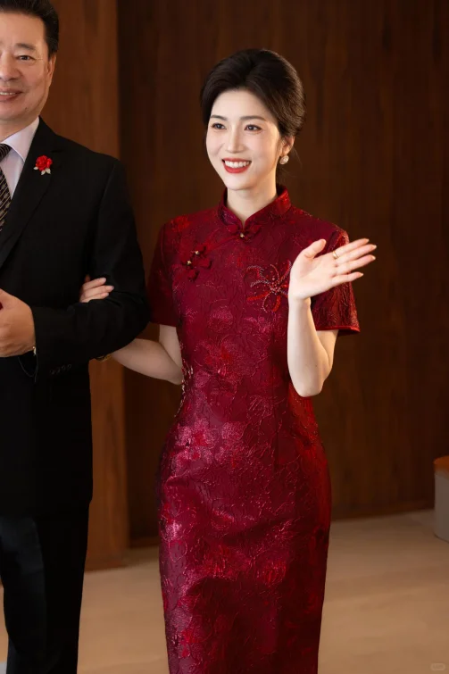 👗国庆婚礼妈妈装攻略！这6套高级又百搭