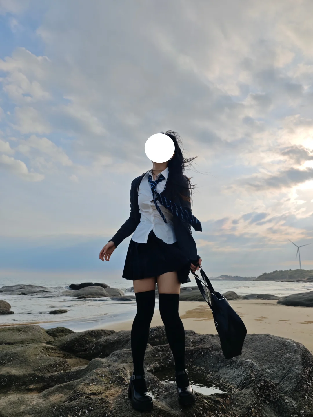 发现jk的自然松弛感就在这个领带哈哈哈😍