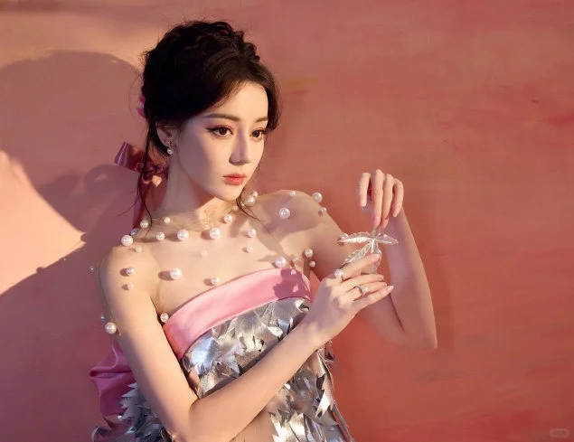 热巴美图分享♪(´▽｀)