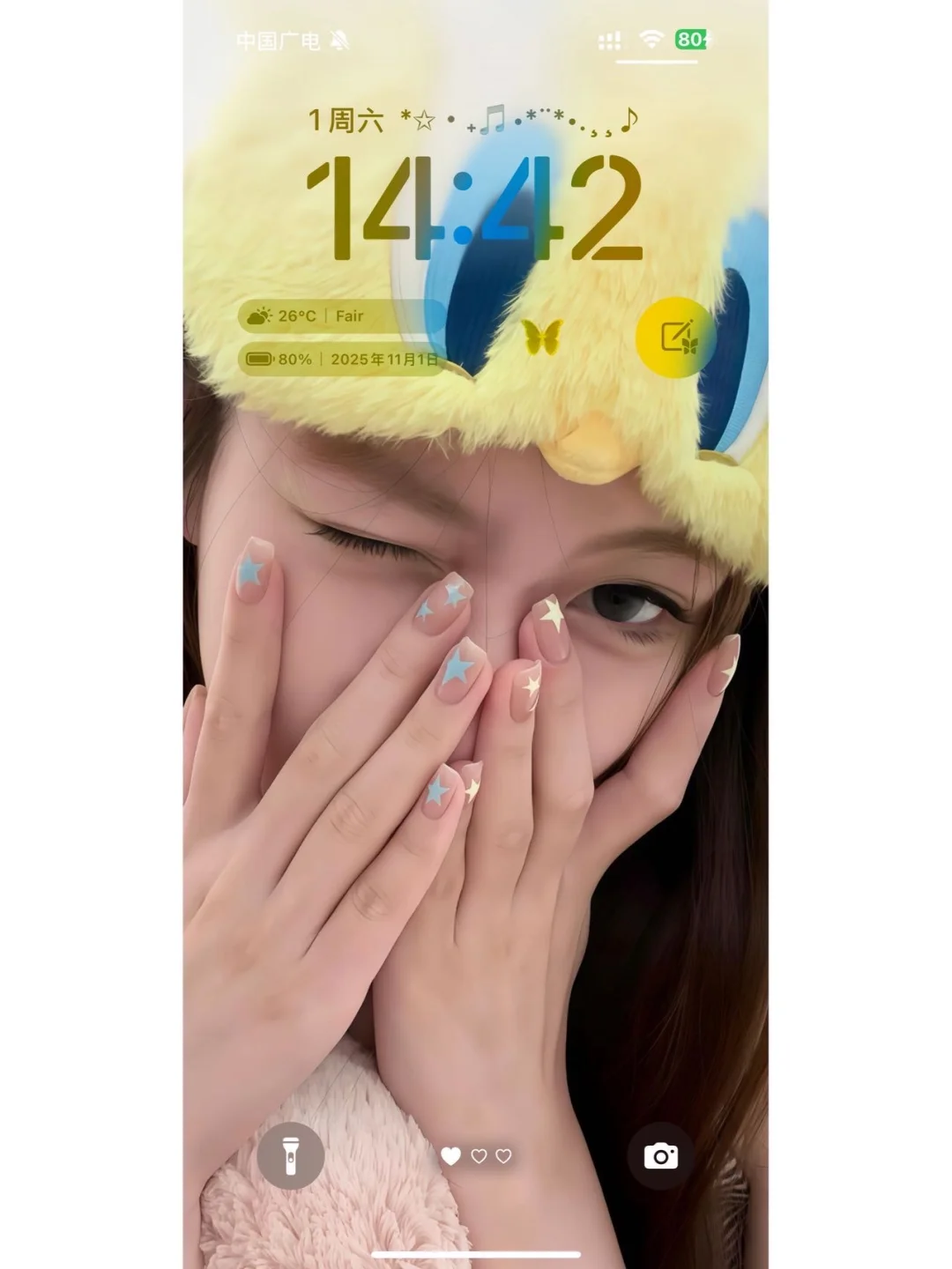 听说拿美女当壁纸也会越来越美～