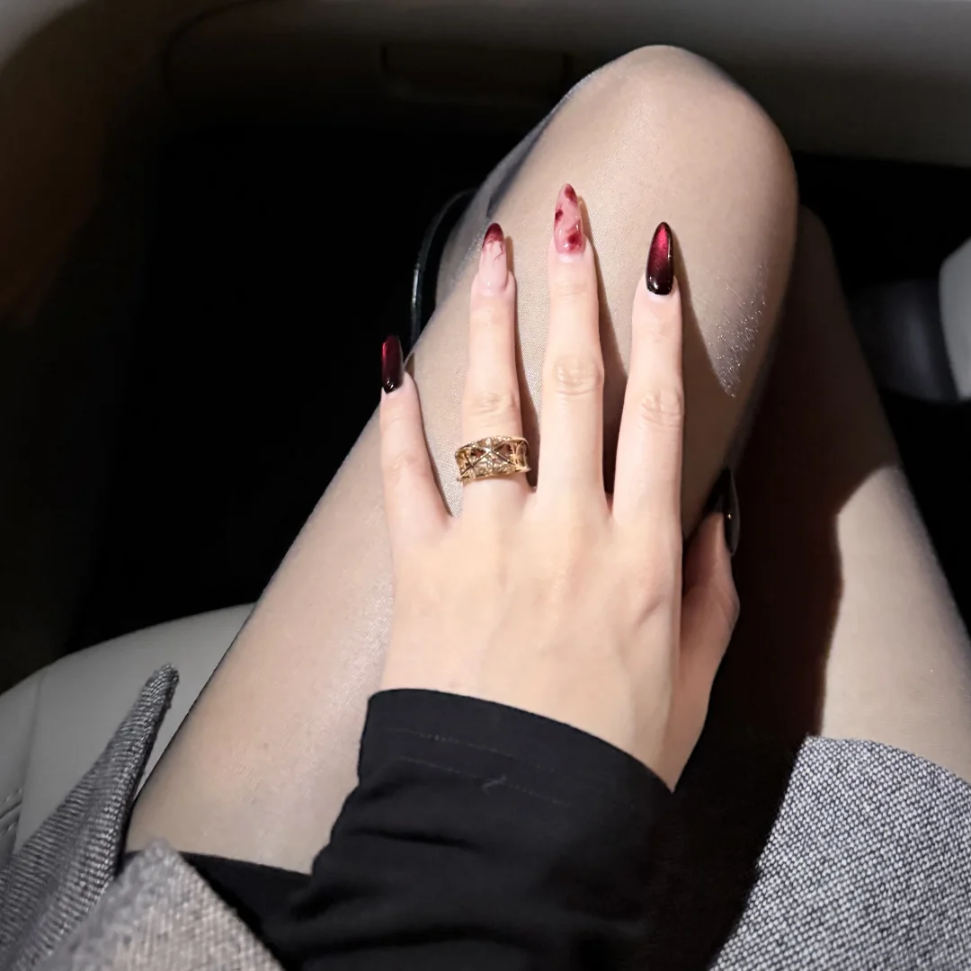 丝袜+西装，上班下班两幅面