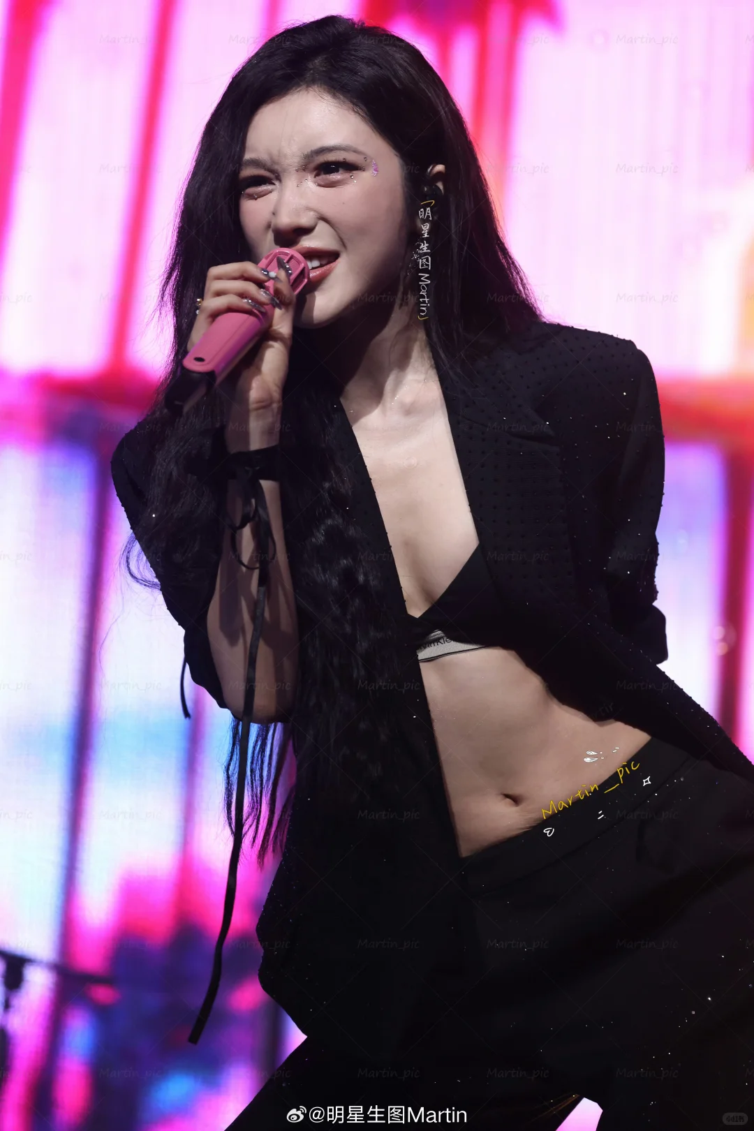 戴燕妮演出生图，姐姐魅力四射