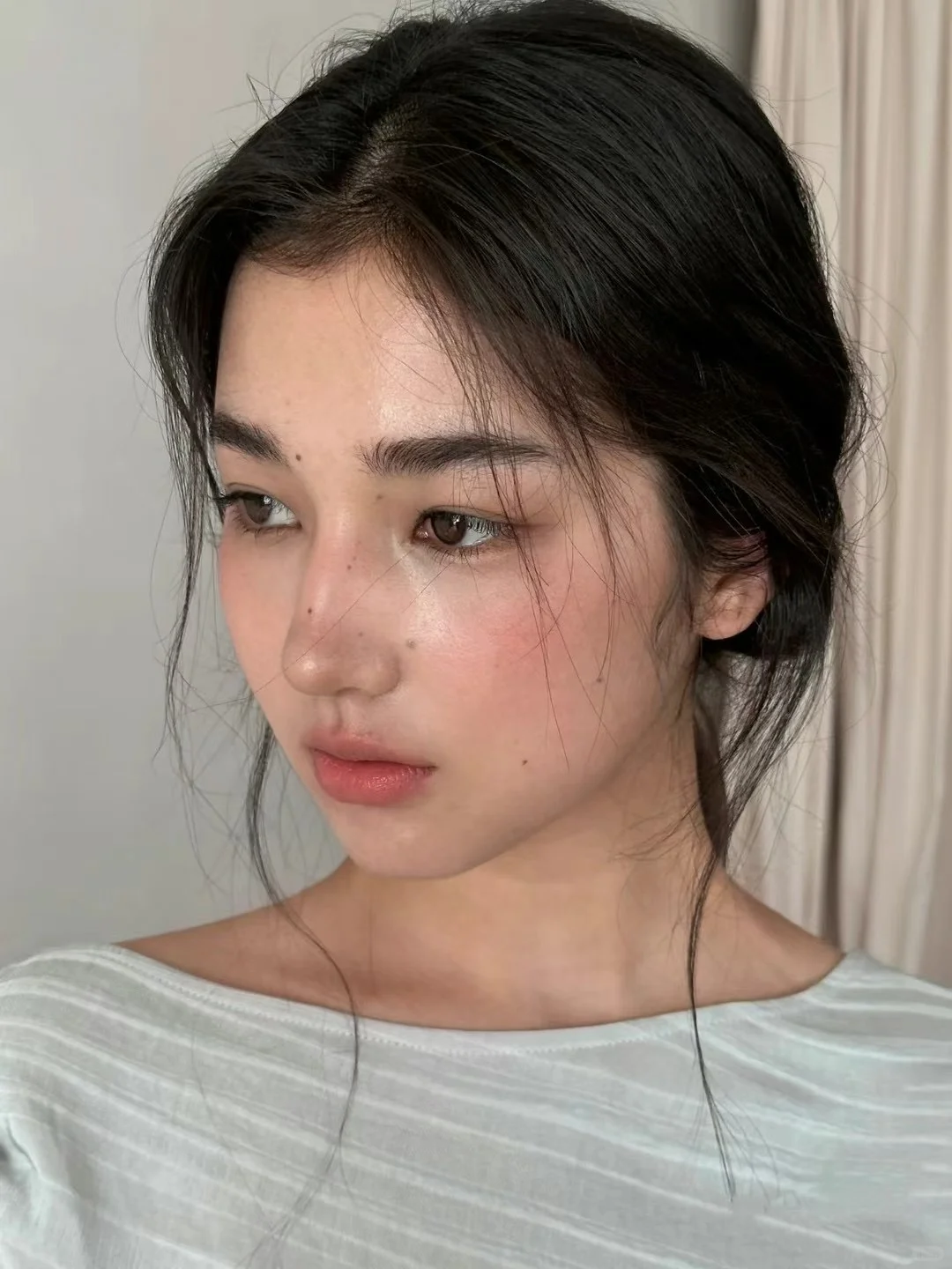 被原生美暴击❗️专业模特都在用野生感妆容