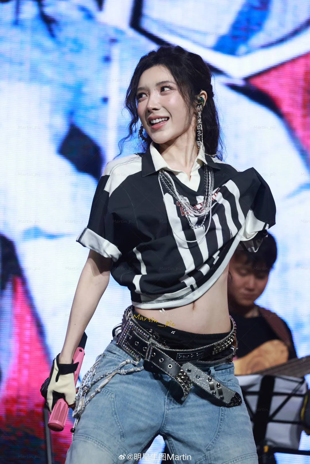 戴燕妮演出生图，姐姐魅力四射