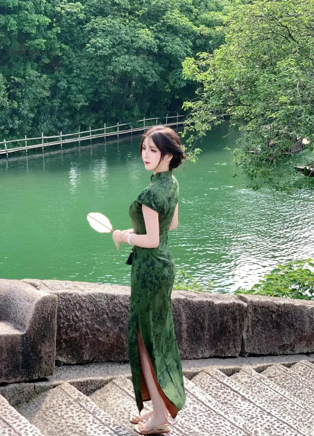 扬州｜超有氛围感的旗袍拍照姿势集合📷