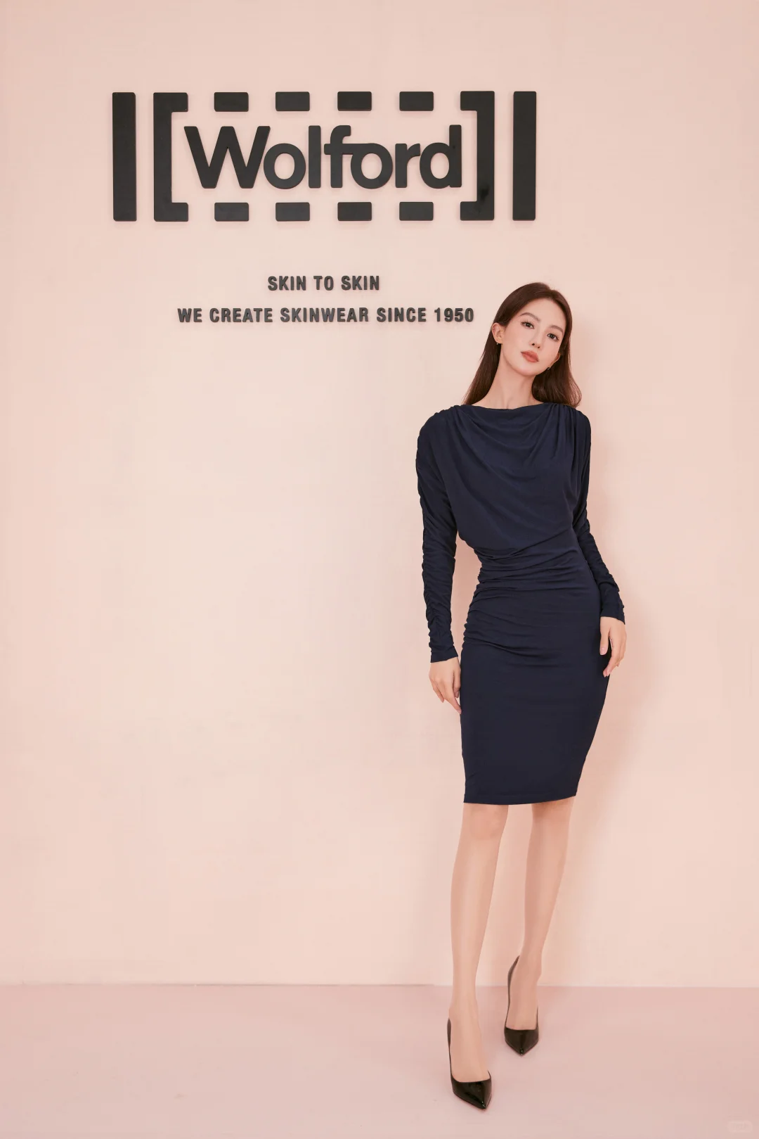 金晨代言Wolford，能看出她穿丝袜了吗