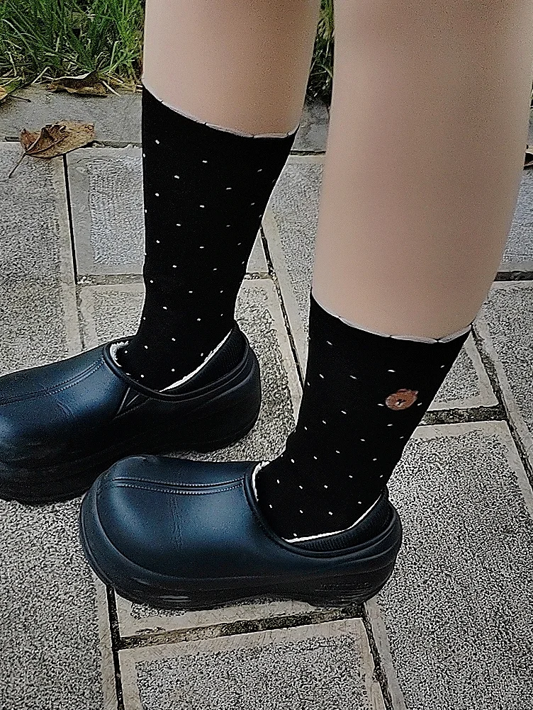 谁懂！秋冬挑袜难，波点可妮兔袜全拿捏