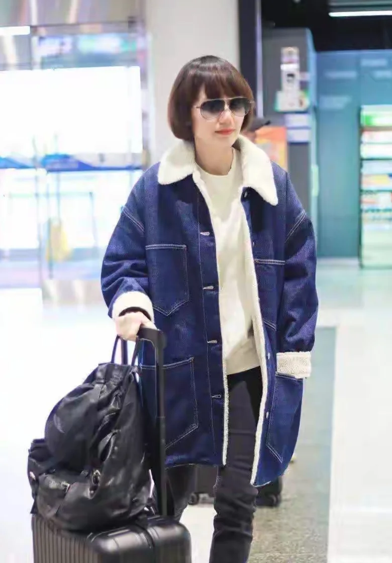 袁泉，简约穿搭尽显成熟女人风范