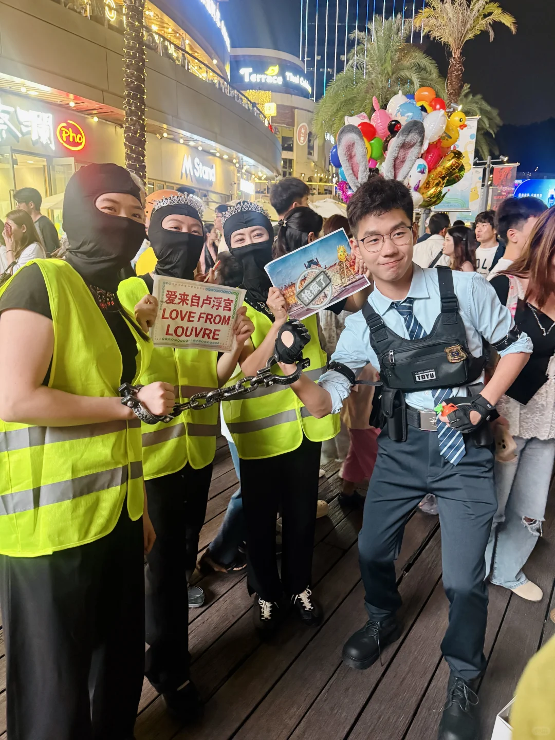 万圣节 海上世界 这个男人真妩媚hh