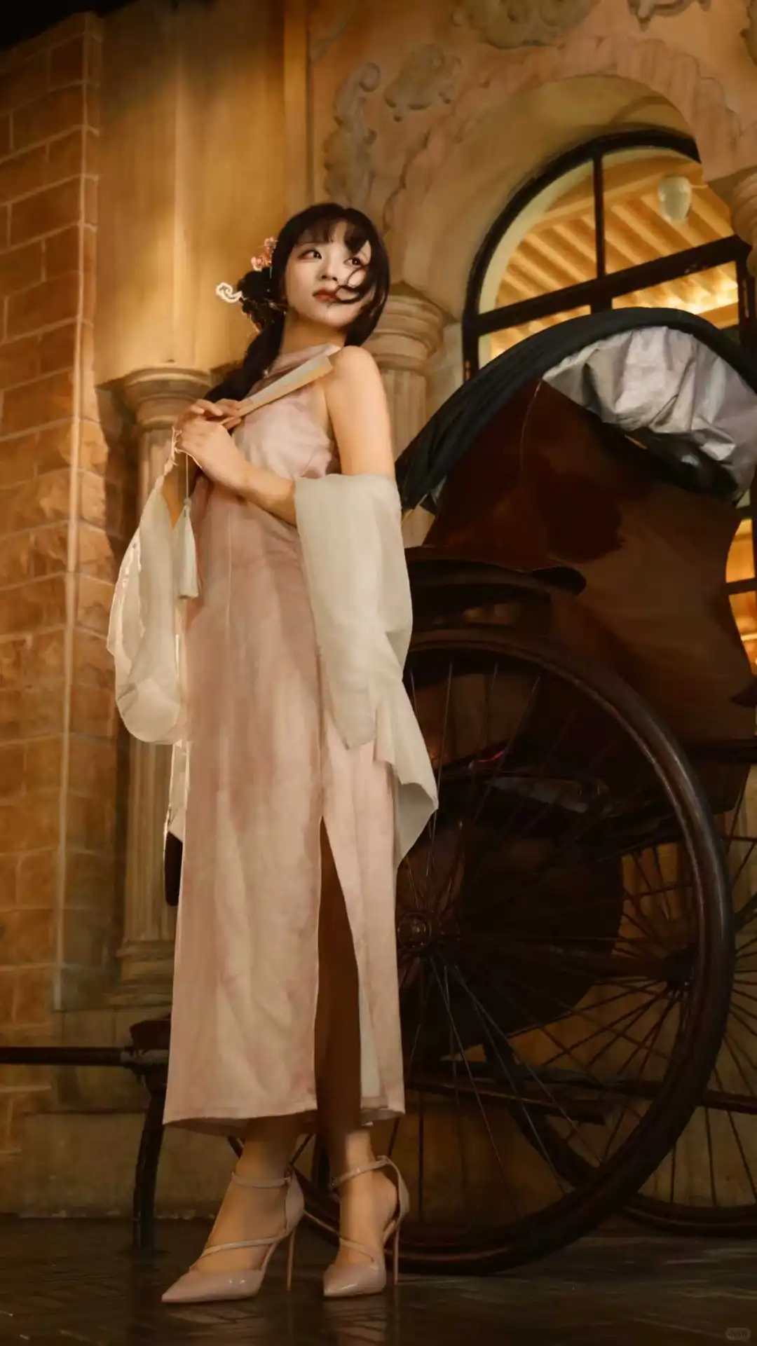 旗袍写真分享｜复古黄包车旁邂逅民国韵味✨
