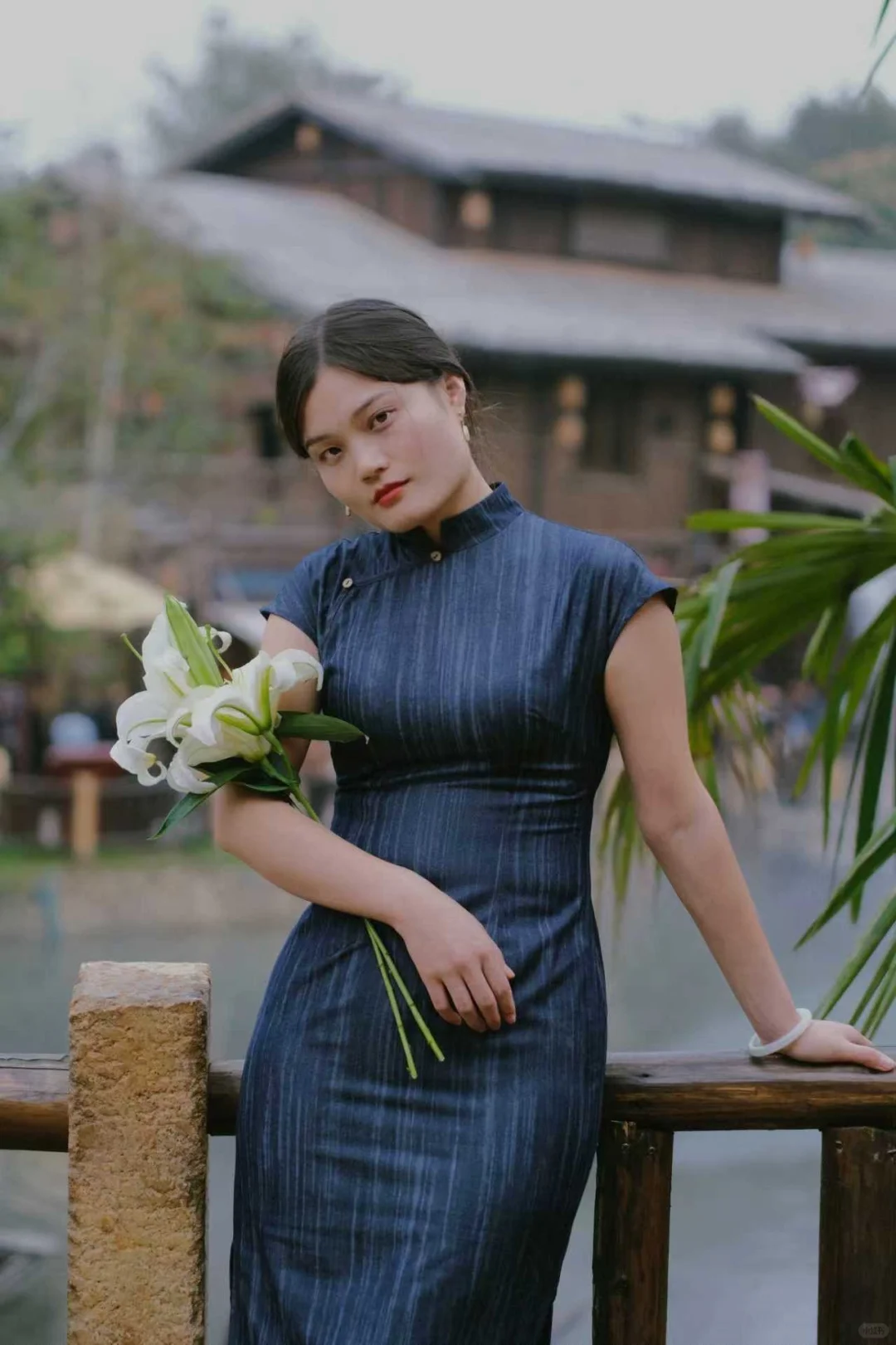 和不愿意擦边的男朋友，一起拍的江夏里旗袍