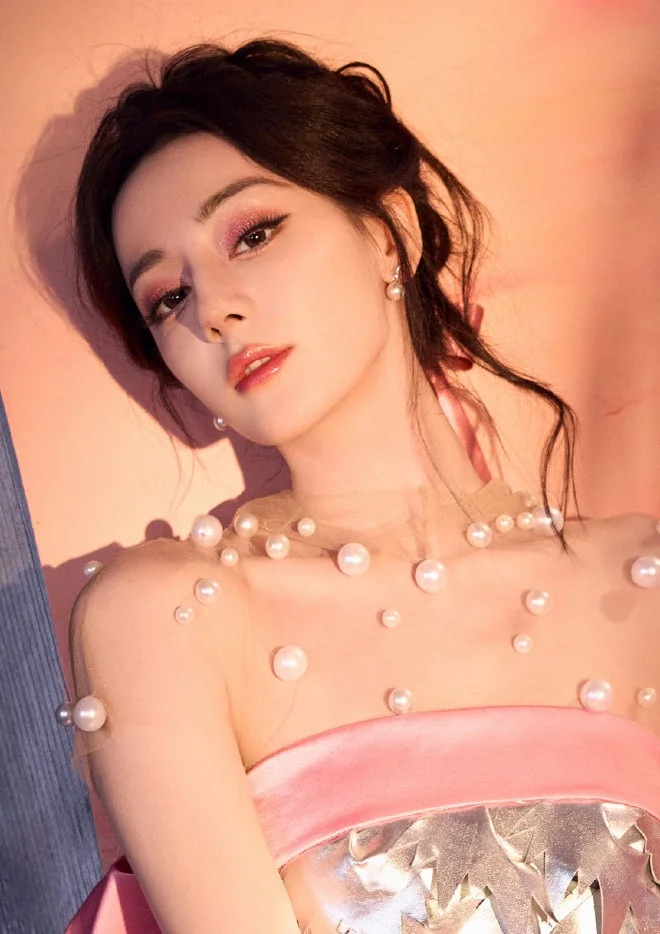 热巴美图分享♪(´▽｀)