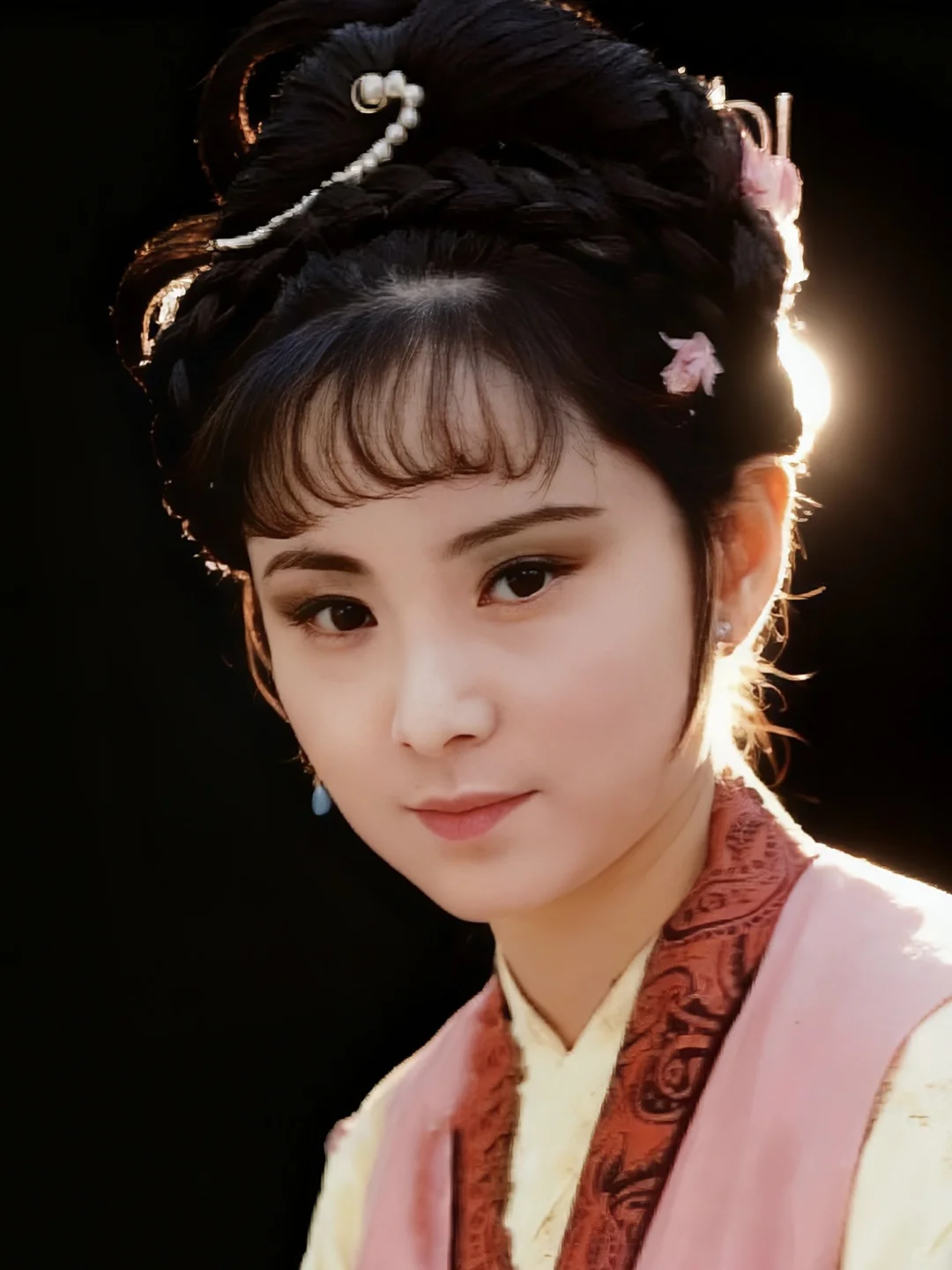 87版《红楼梦》晴雯定妆照：风流灵巧招人怨