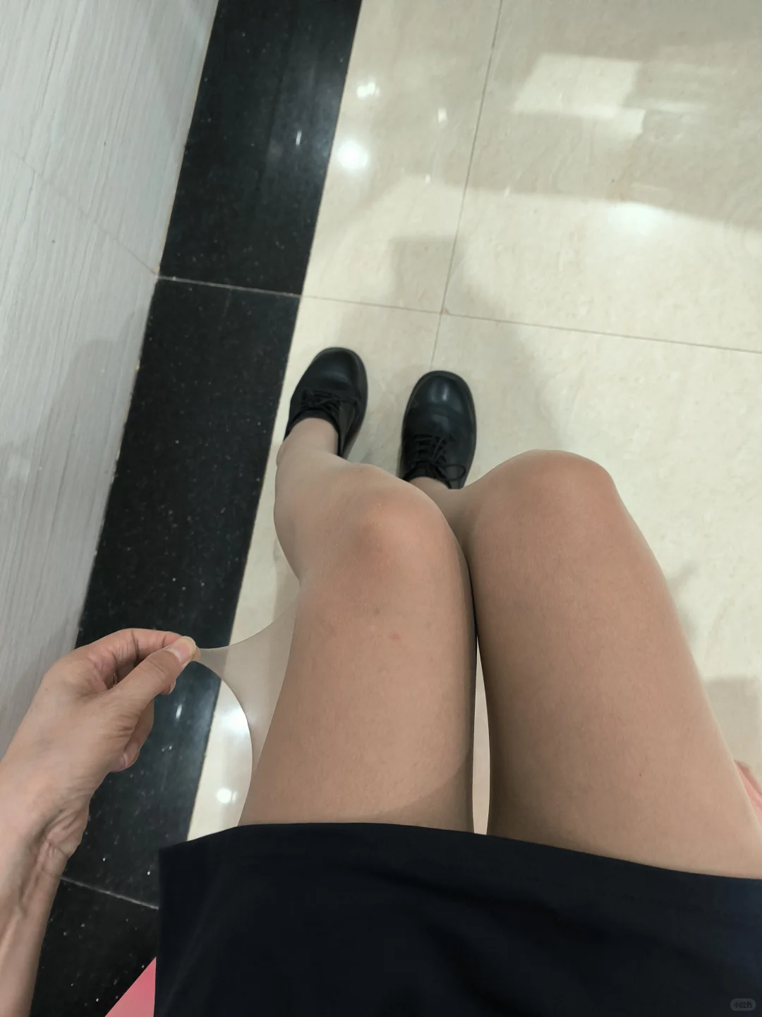 你能看出我穿丝袜了吗