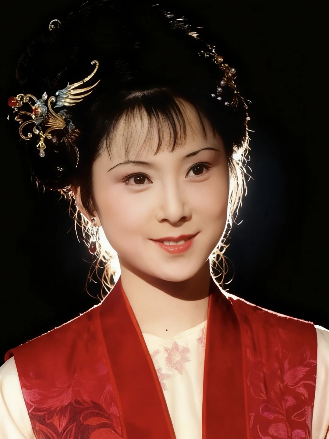 87版《红楼梦》晴雯定妆照：风流灵巧招人怨