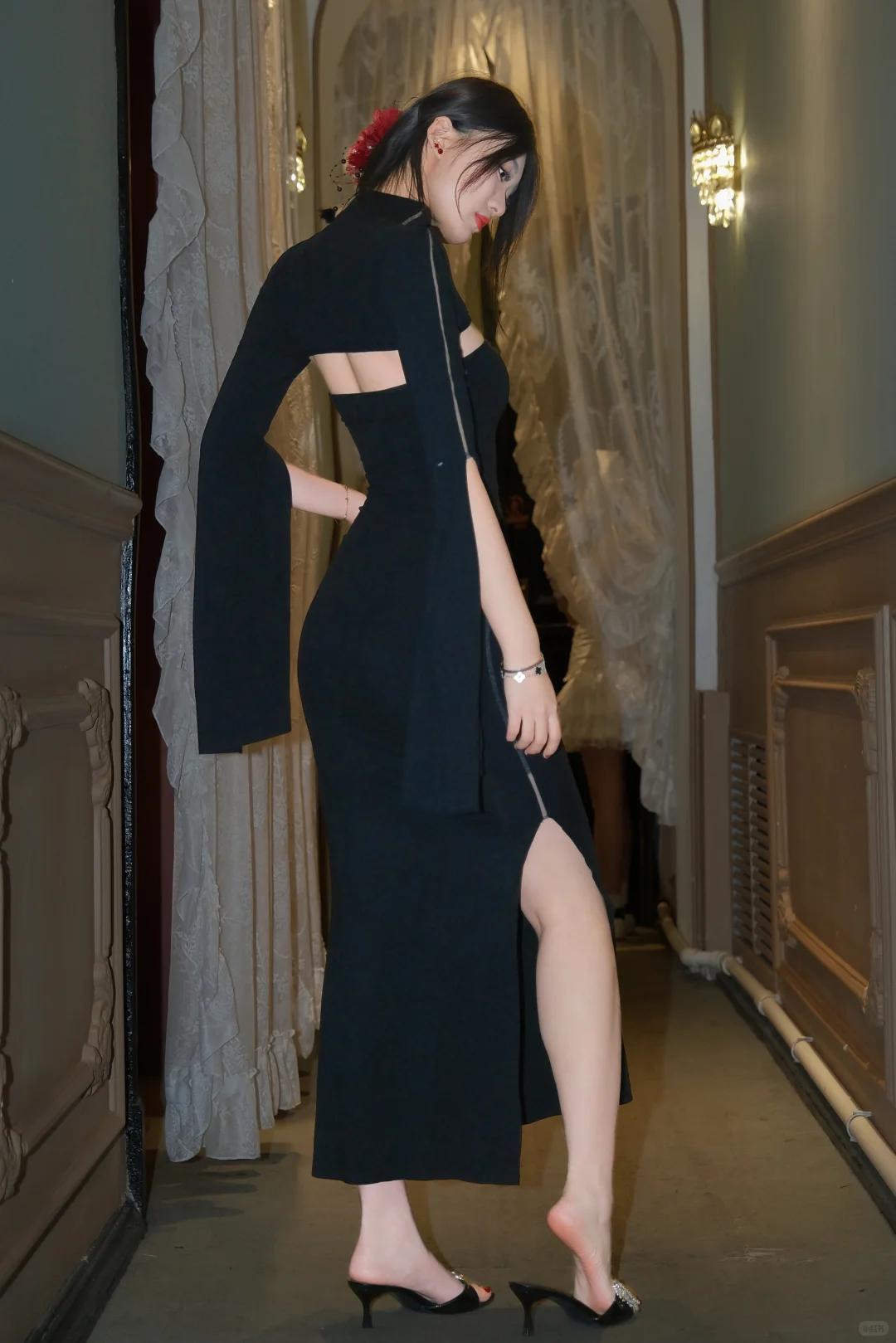 新中式旗袍杀疯了！把东方美穿成暗夜玫瑰