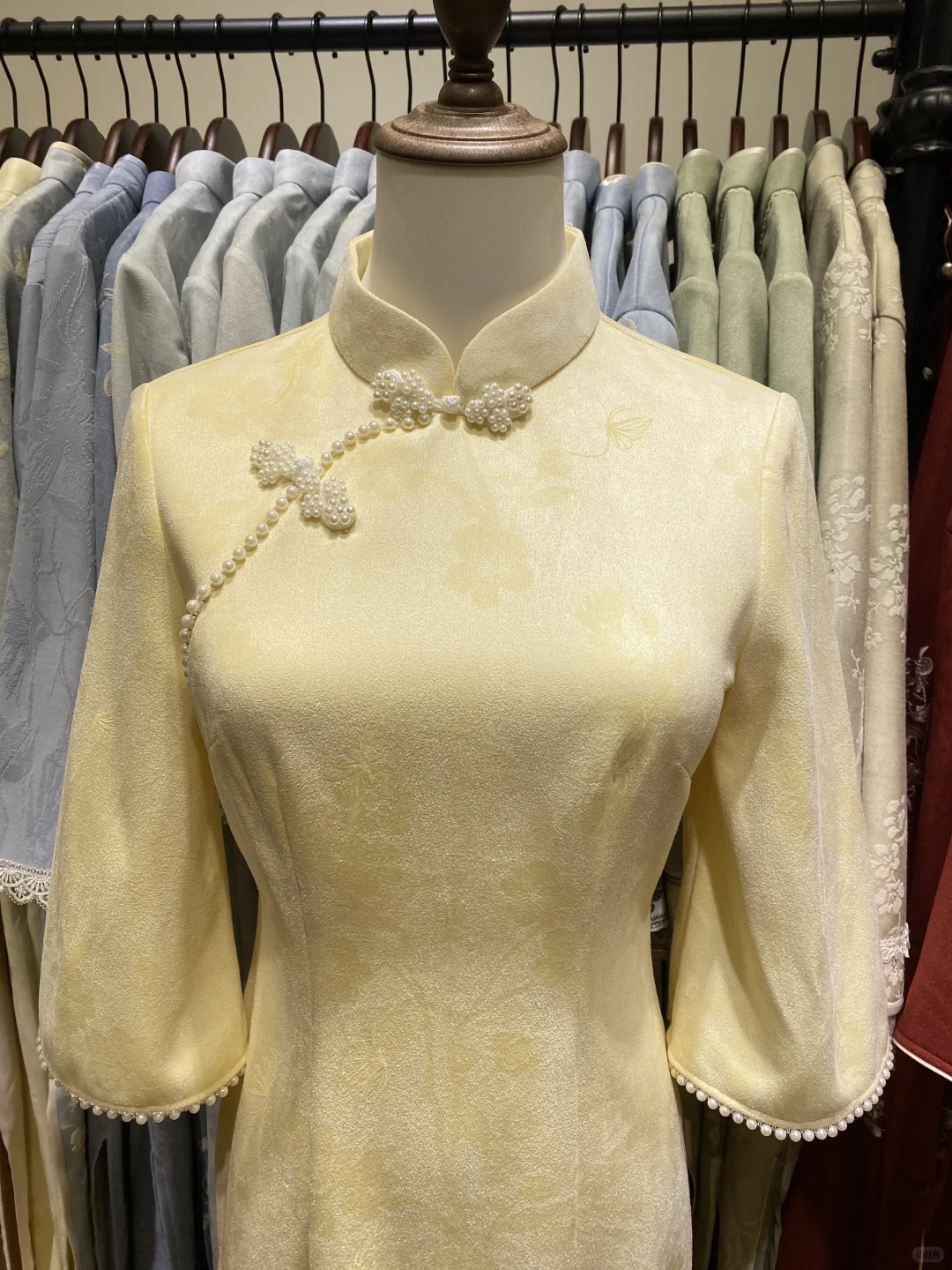 天津滨江）买啦三件百元旗袍开心！