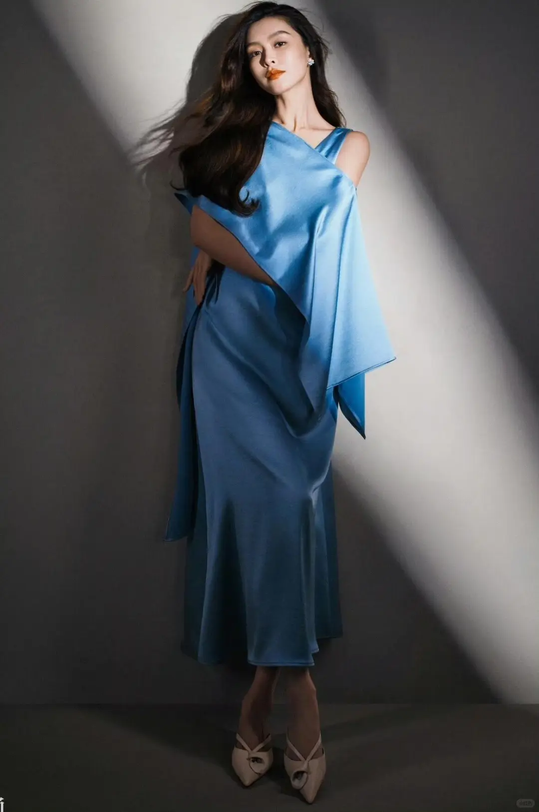 [美女简介＆绝美图片18张-文咏珊]