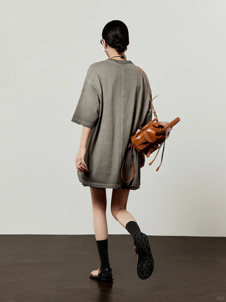 夏季穿搭 | 豹纹印花T恤酷飒十足😎！