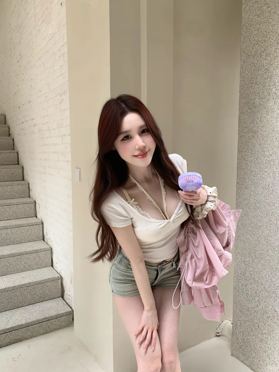 胸小但挑漂亮内搭很会~💰叠穿天菜