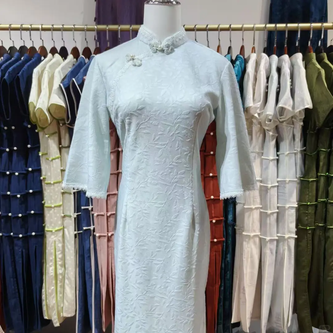 太原钟楼街平价旗袍店，百元解锁民国大小姐