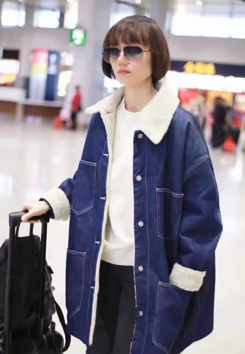 袁泉，简约穿搭尽显成熟女人风范