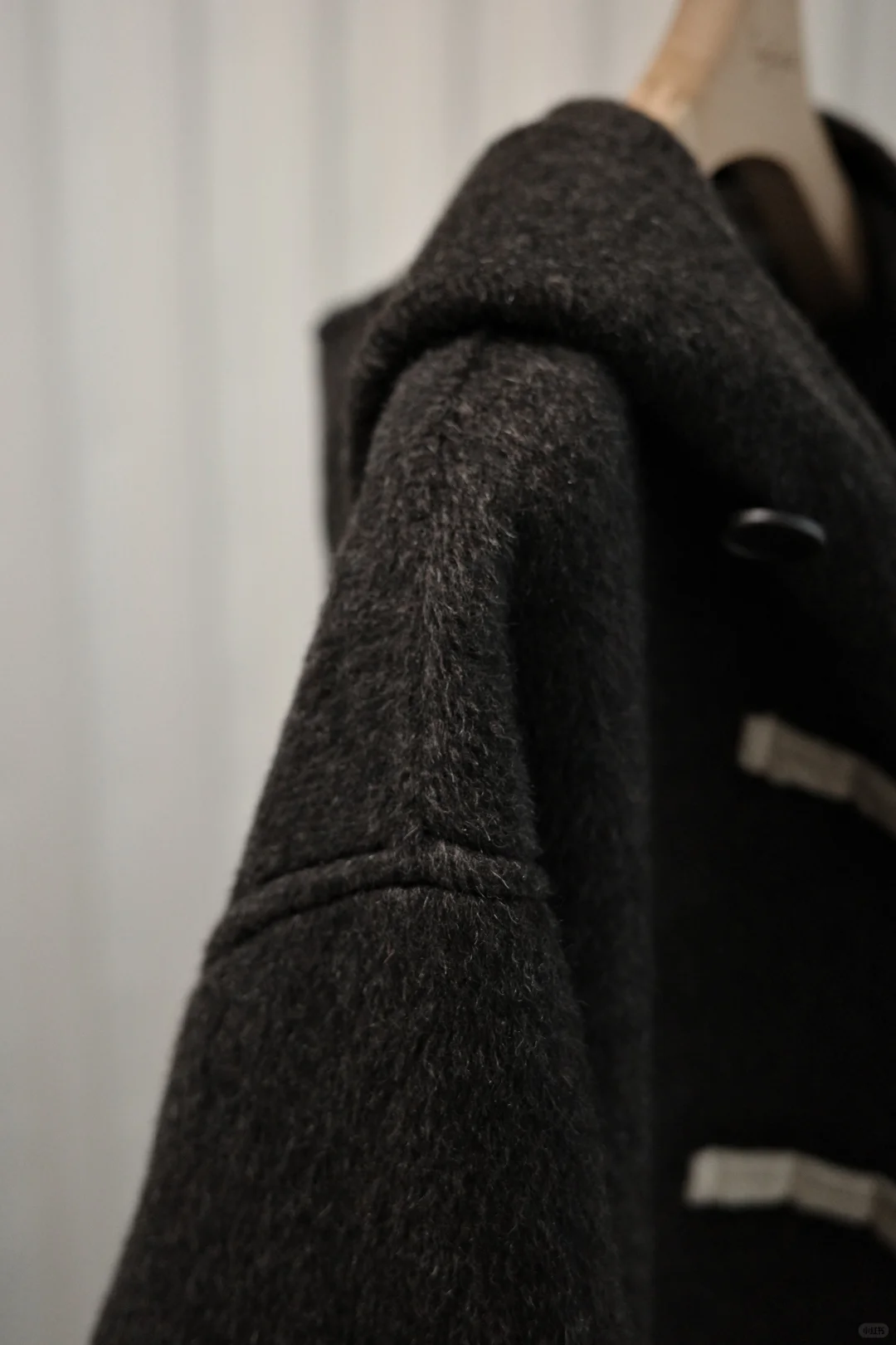 长期主义学生党jk美女必入的牛角扣大衣！