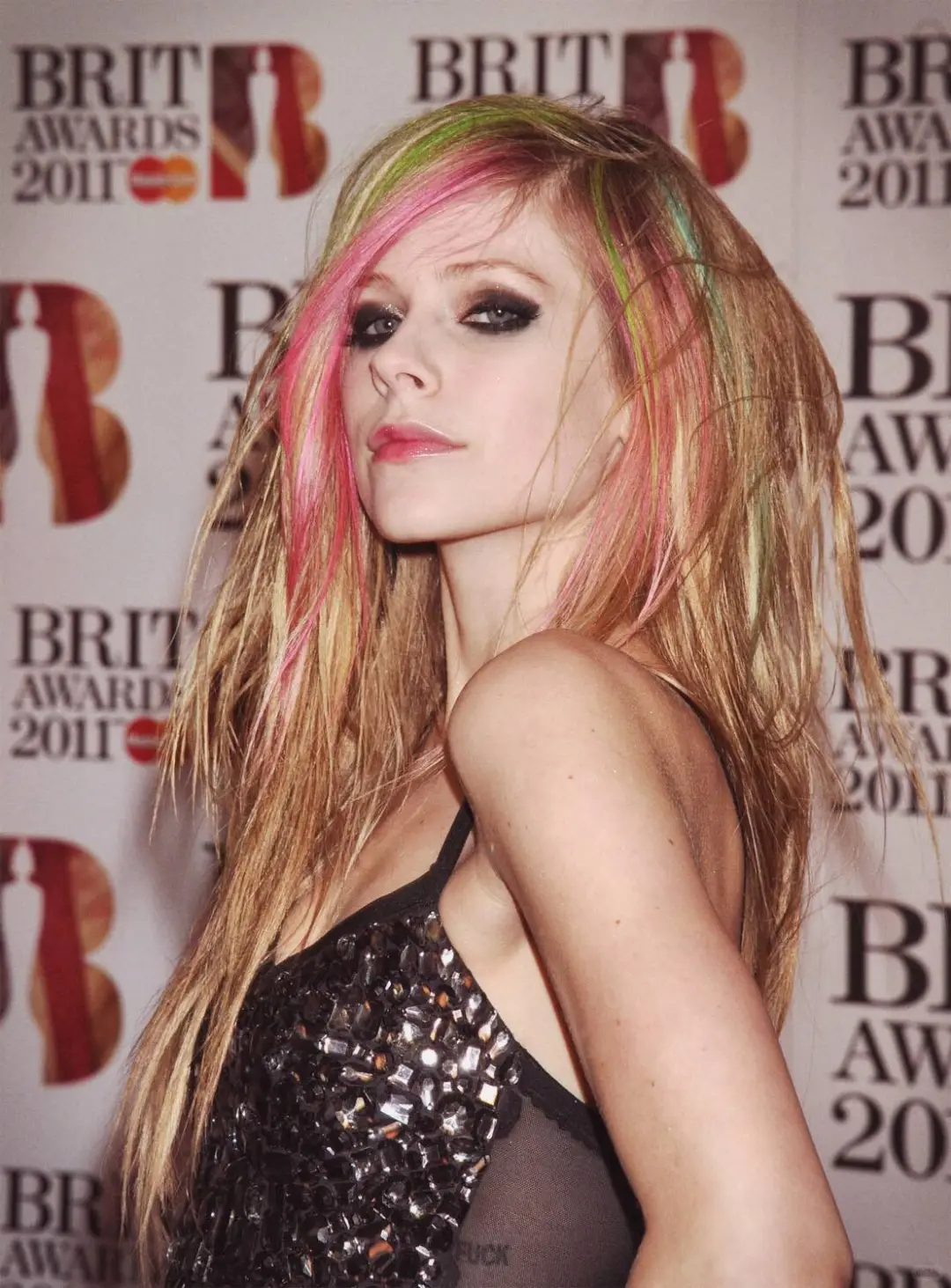 Avril LavigneⅠ鲨鱼般的侧颜