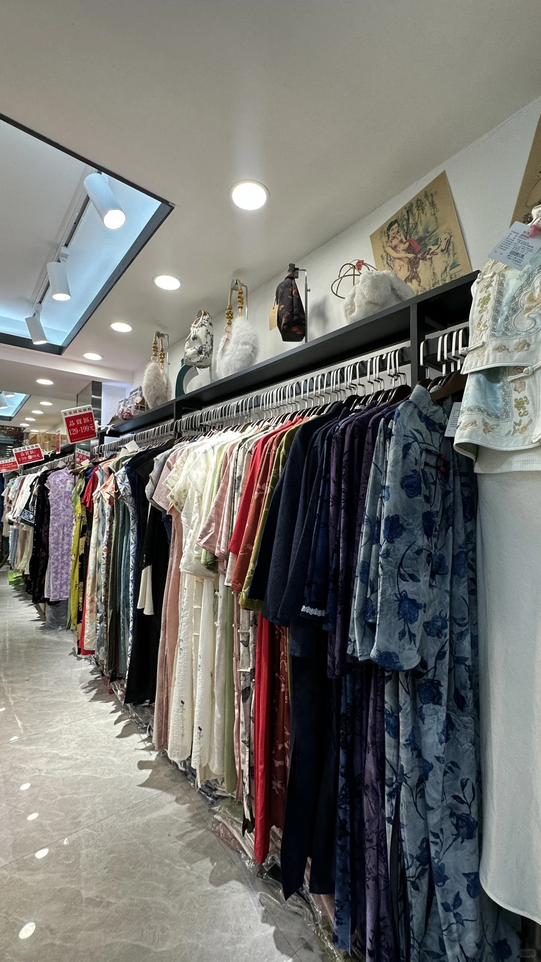 有实力‼️旗袍店开在北京路却明码标价99/件