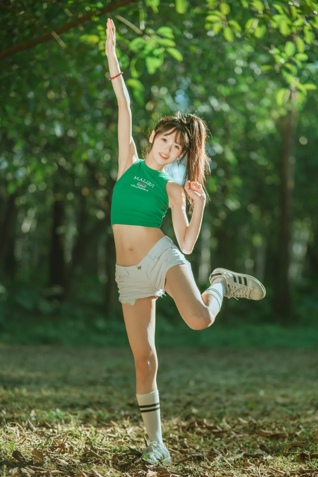 户外运动打卡啦｜徒步元气日系清新拍照姿势