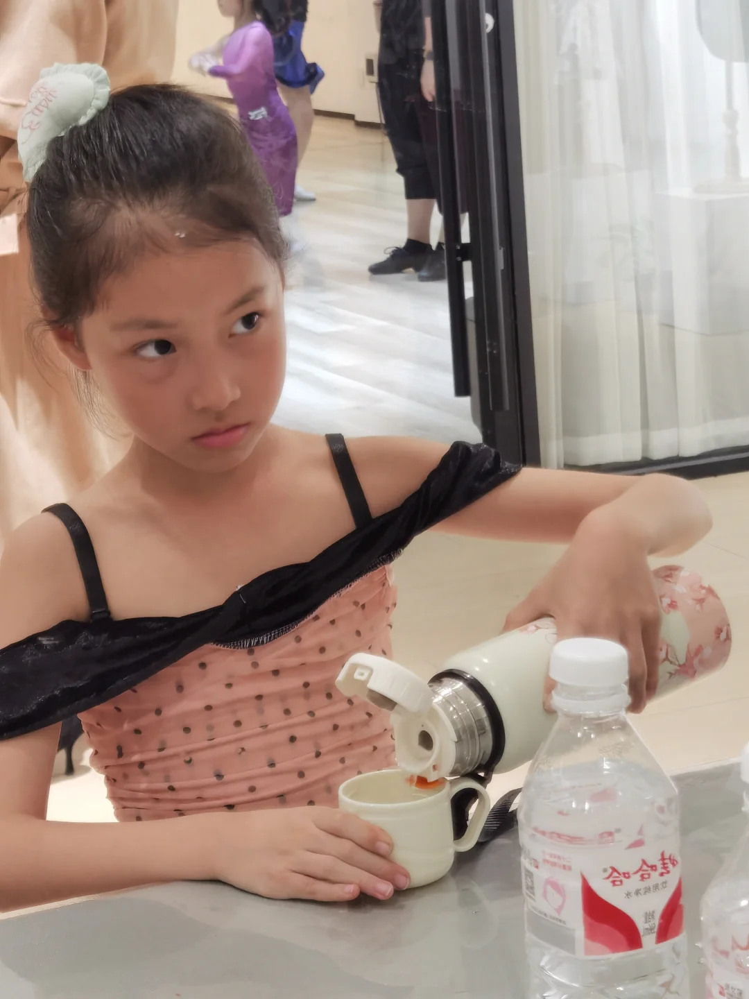 这个女孩好可爱啊啊啊啊啊啊啊