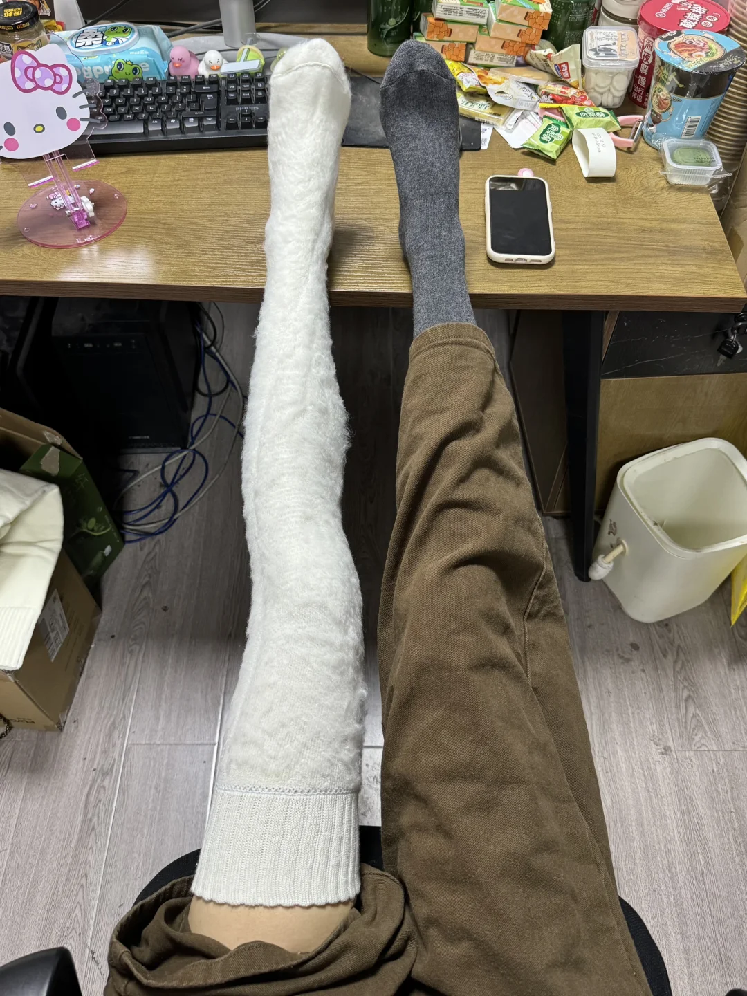 东北同事推荐的！挖到让人汗流浃背的过膝袜