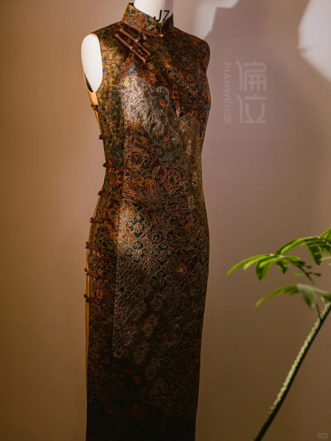 一件定制旗袍上有多少工艺？