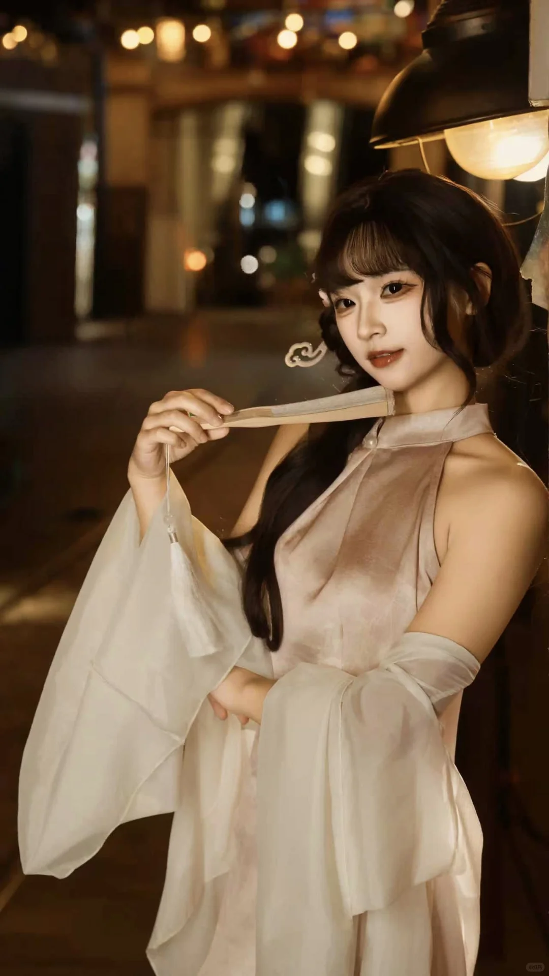 旗袍写真分享｜复古黄包车旁邂逅民国韵味✨