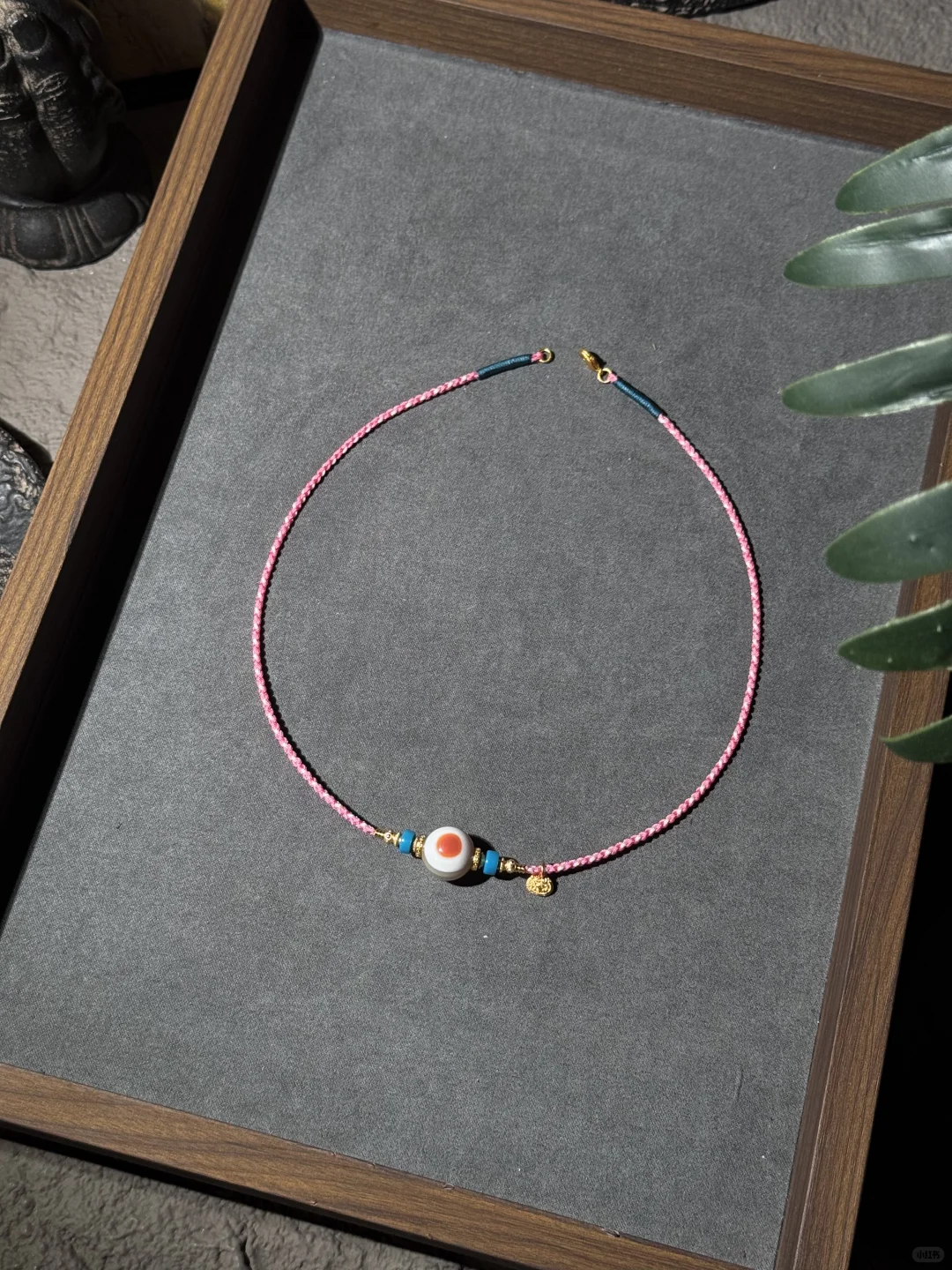 一款配色很提气的玛瑙板珠橘色板眼女士项链