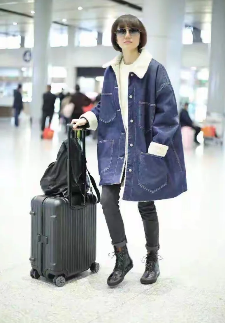 袁泉，简约穿搭尽显成熟女人风范