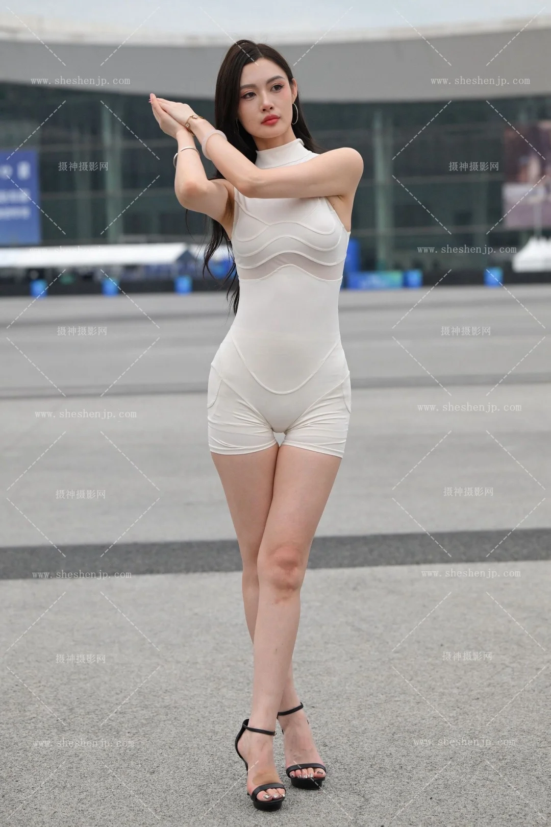 今日份壁纸/美月.