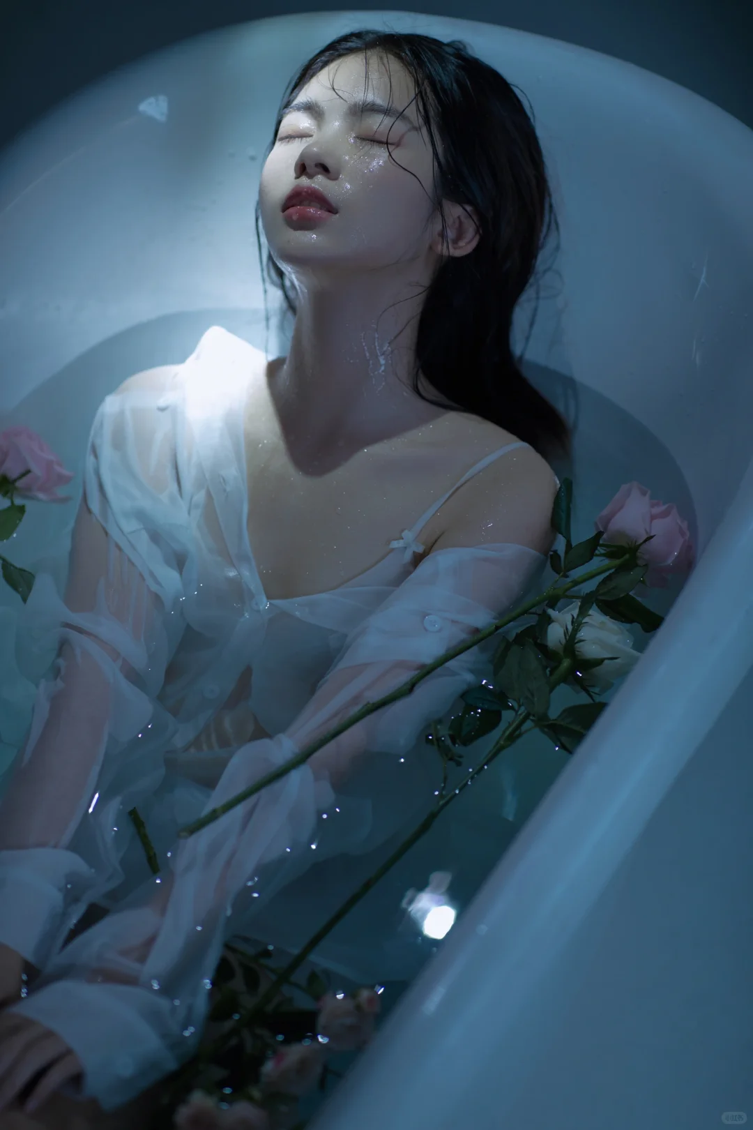 🌟“梦幻泡影”：浴缸中的情绪绮梦