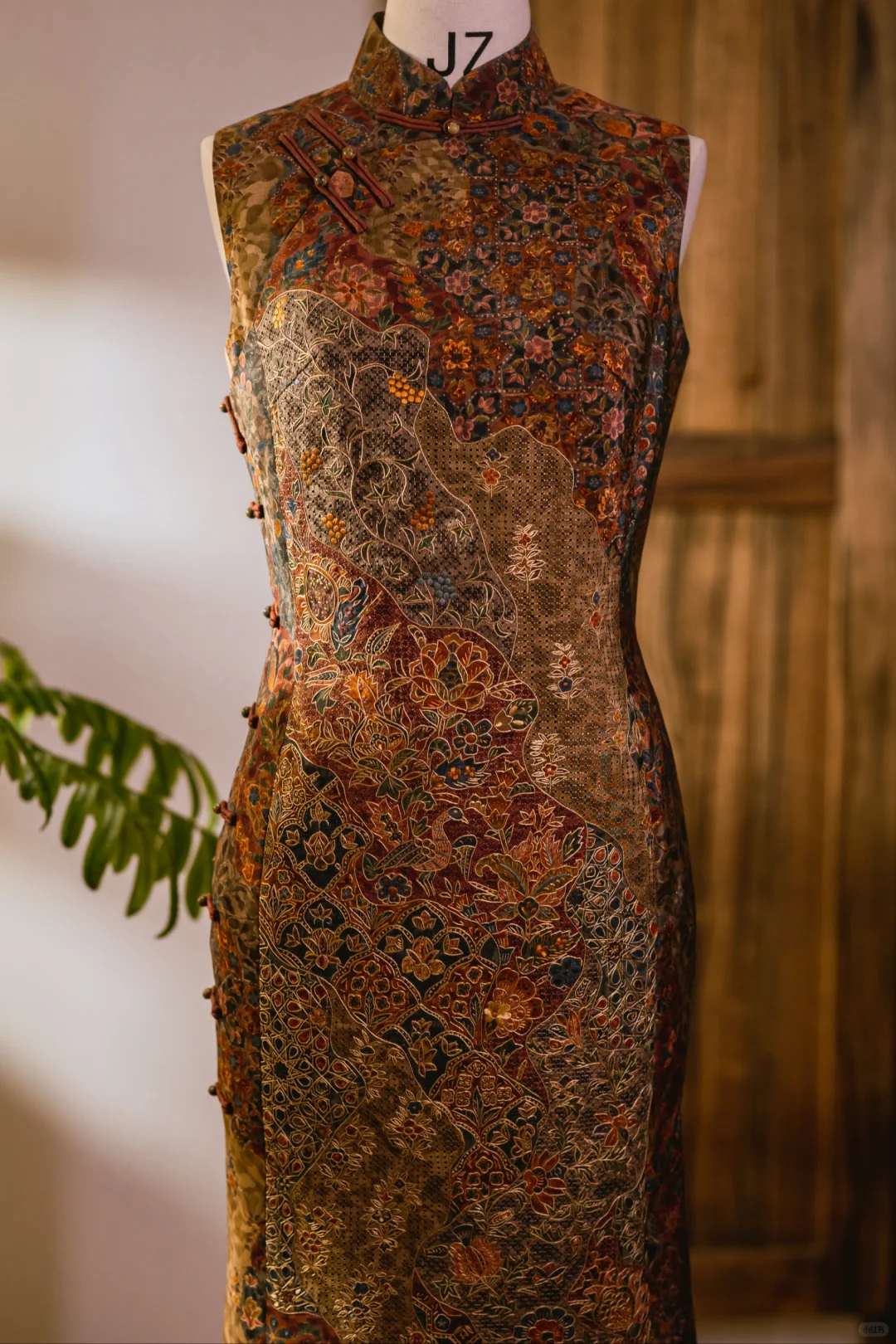 一件定制旗袍上有多少工艺？