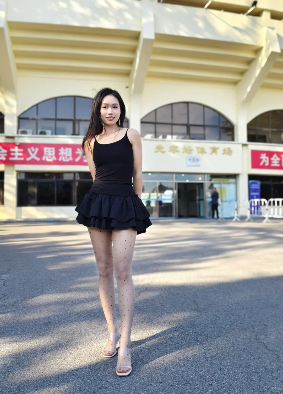 当你有个喜欢丝袜穿搭和热爱足球的老公～