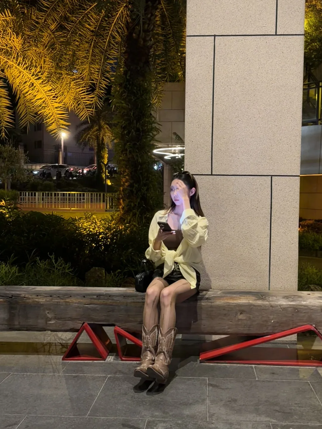 大学后时隔好久穿丝袜出街