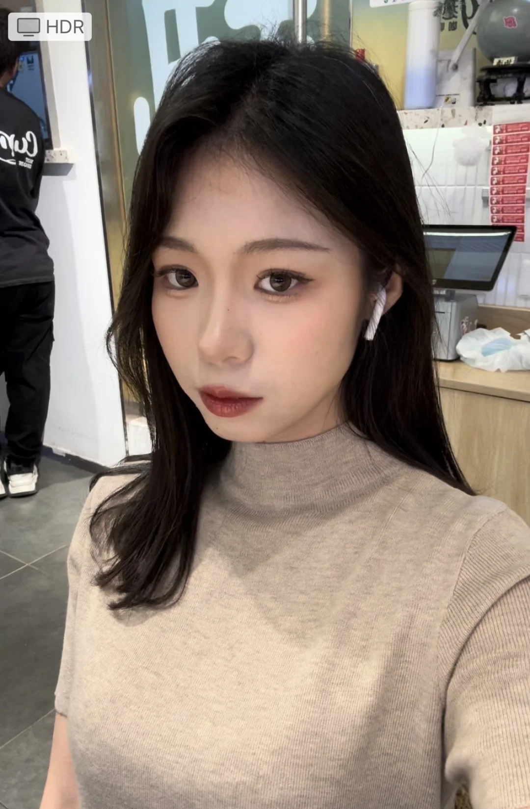 以为是姐感妆面结果是人妻感吗