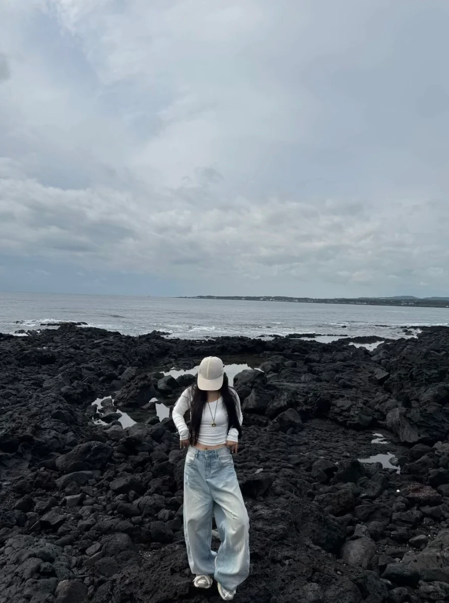 在海边吹吹海风，好舒服啊！