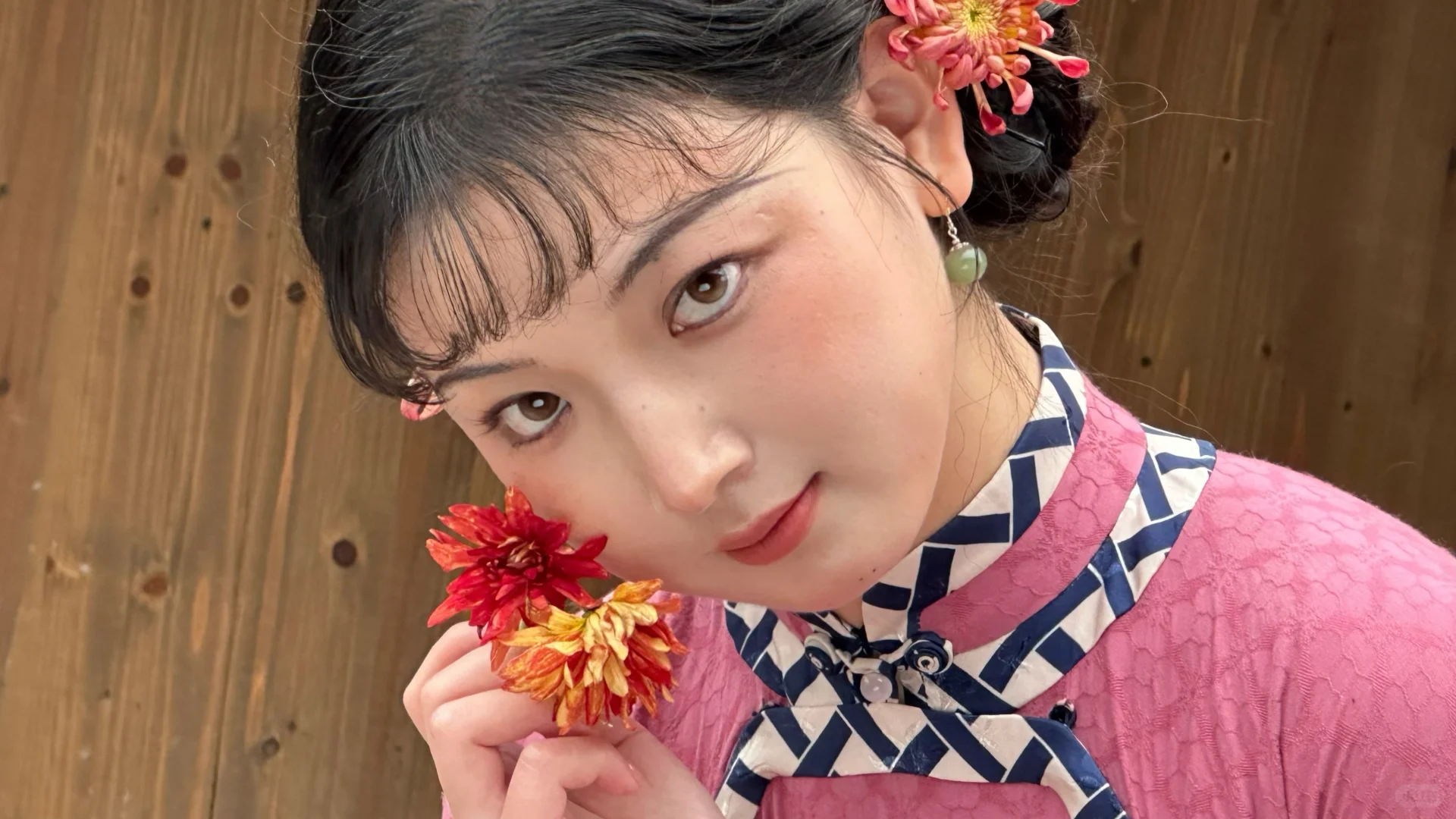 看看是谁在武汉拍到了画报风旗袍写真！