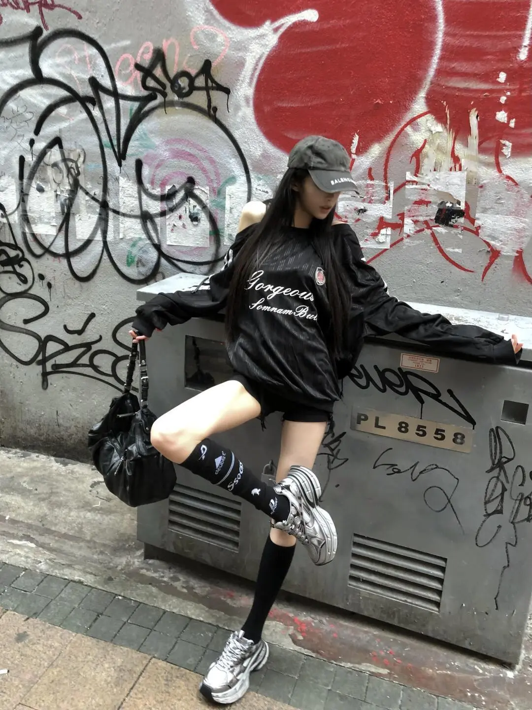 流光银老爹鞋👀这辣妹酷感回头率太高啦！