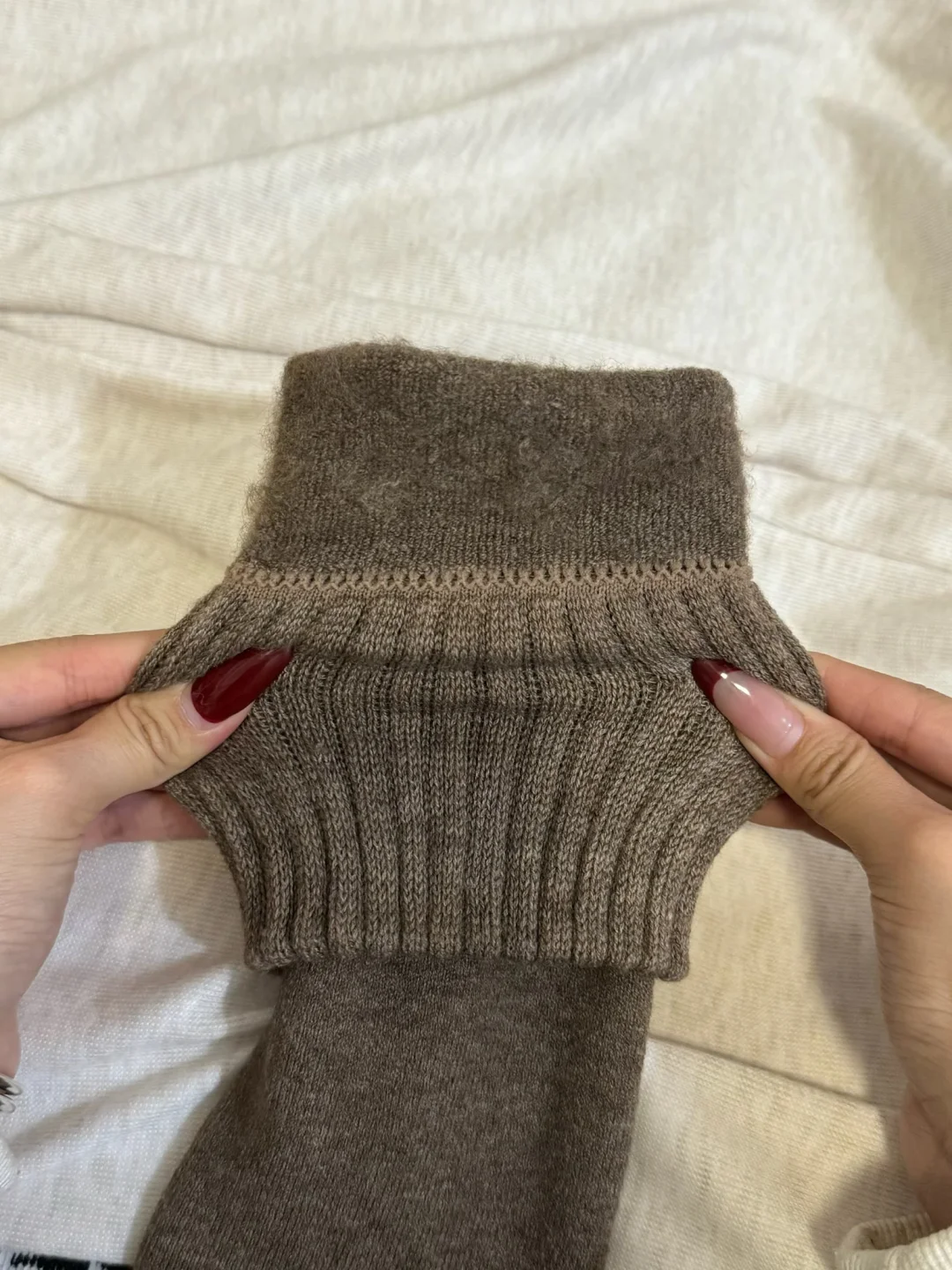 东北同事推荐的！挖到让人汗流浃背的过膝袜