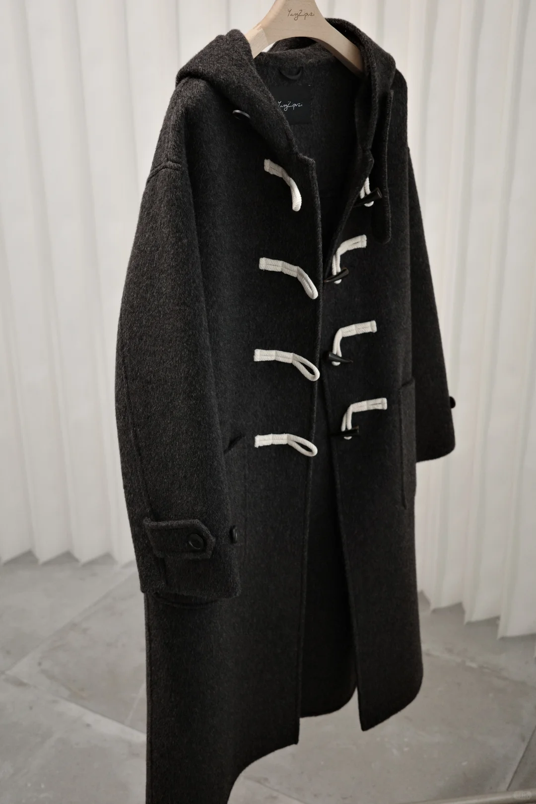 长期主义学生党jk美女必入的牛角扣大衣！