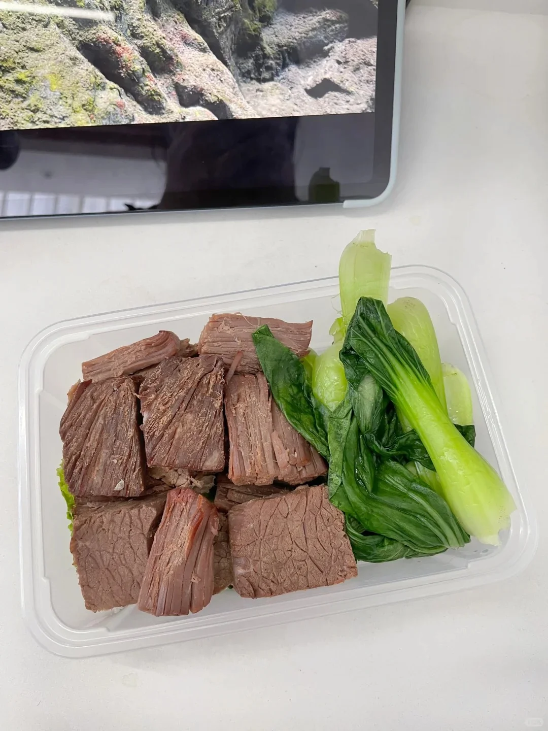 女大在宿舍减肉，一个月才花了200块